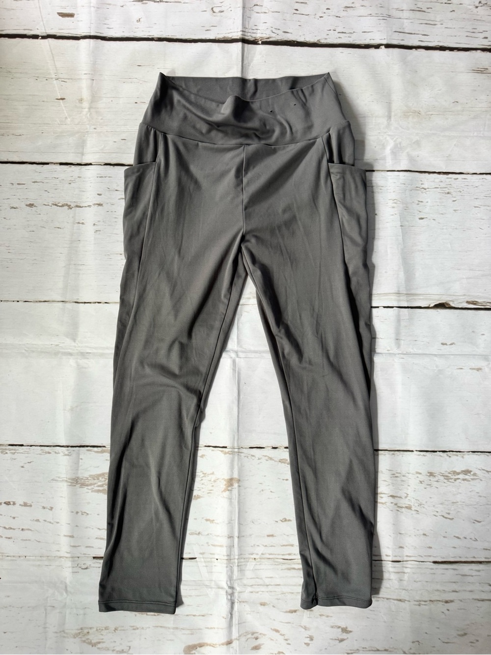 Simply Vera Vera Wang Charcoal High-Waist Leggings with Side Pockets